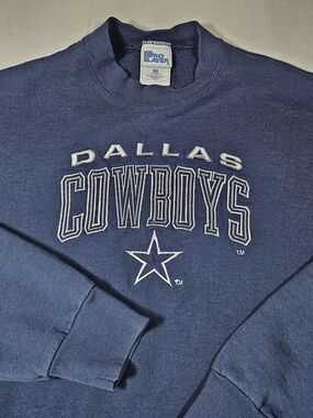 Dallas Cowboys Vintage 90s Pro Player Embroidered Navy Crewneck Sweatshirt XL